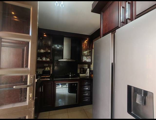 4 BEDROOM HOUSE TO LET IN SOUTHGATE